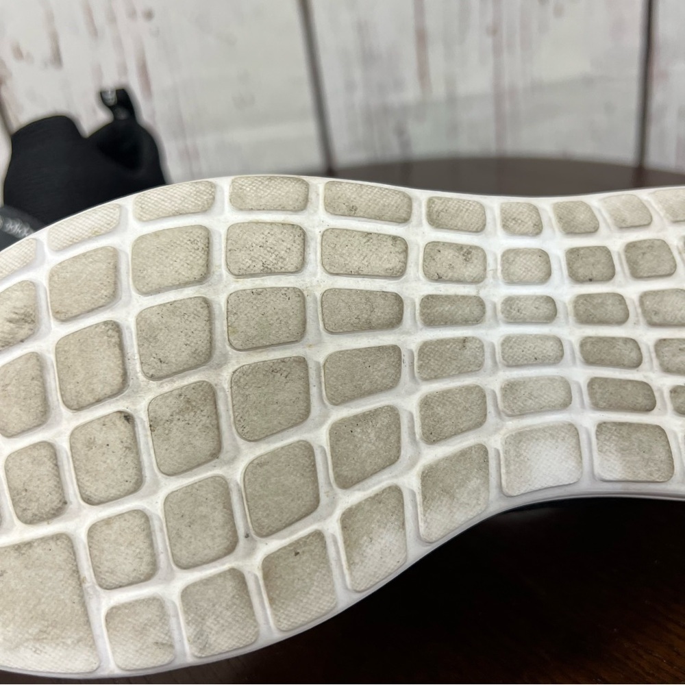 Adidas cloud foam mesh WoMen's Black Slip-On Shoes light weight & comfy 7  GUC - Picture 3 of 16